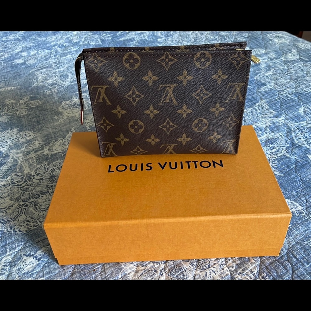 Louis Vuitton Toiletry Pouch 19